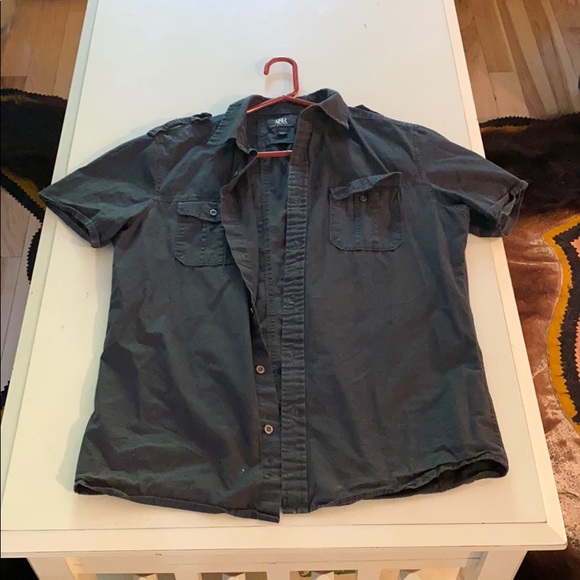 Short sleeve button down shirt - Picture 1 of 2